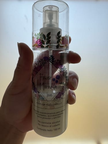 Customer photo review of Kit 3 Perfumes para cabello + Nuevo Aroma GRATIS 🎁