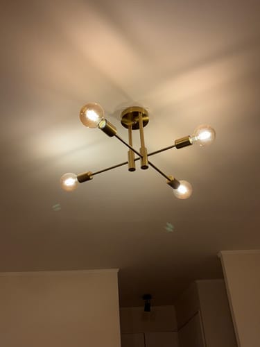 Customer photo review of Lampara Techo Modelo LIMBA Color dorado 4 soquetes