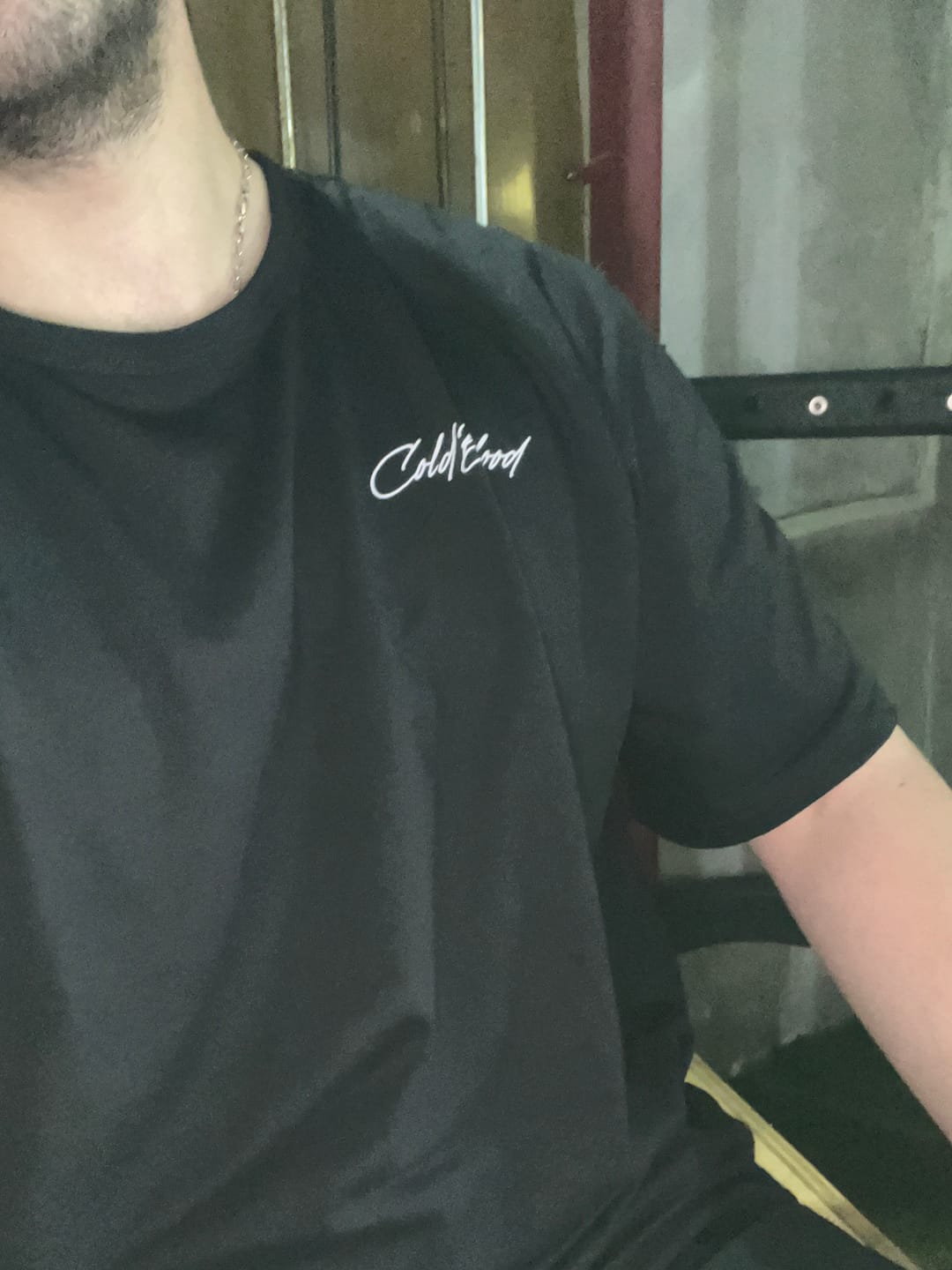 Customer photo review of POLERA CURSIVE BLACK & WHITE