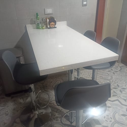 Customer photo review of Pack 4 Silla Piso bar Eame de Altura Regulable con Respaldo