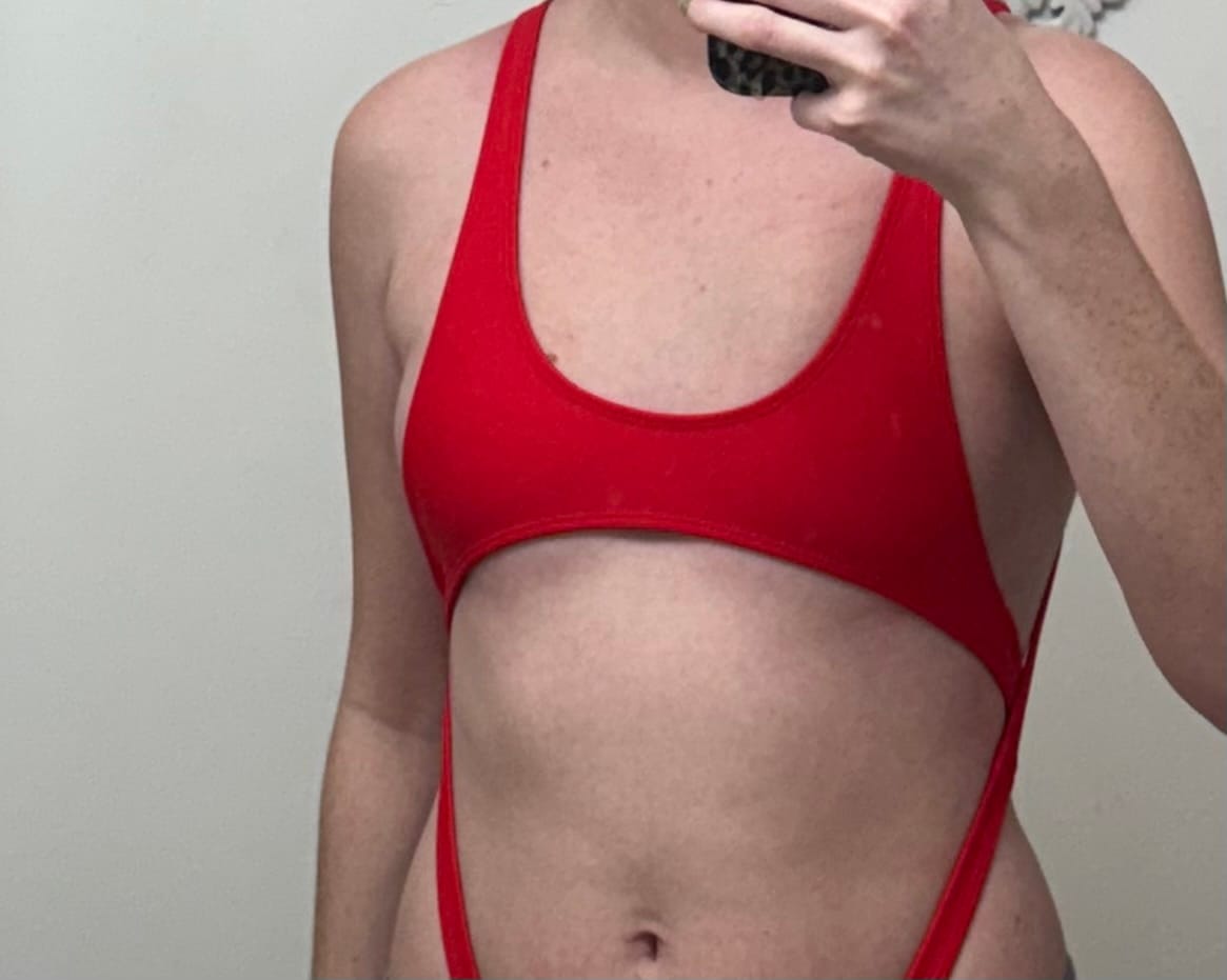 Customer photo review of 007 One Piece - Siren Red