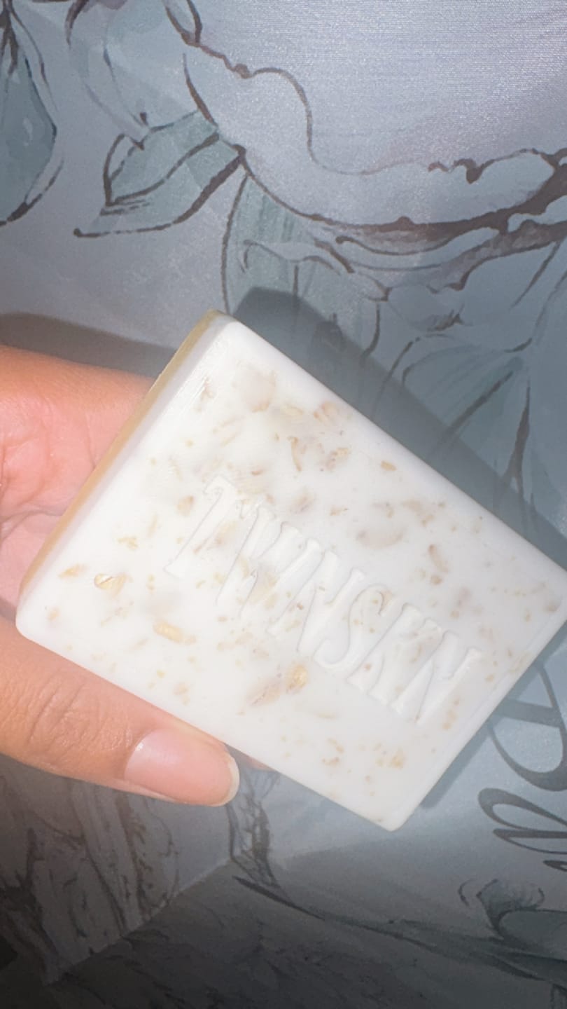 Customer photo review of 2-1 DOUBLE CLEANSING BAR | Half Discoloration Brightening corrector | Half oat relief acne exfoliant