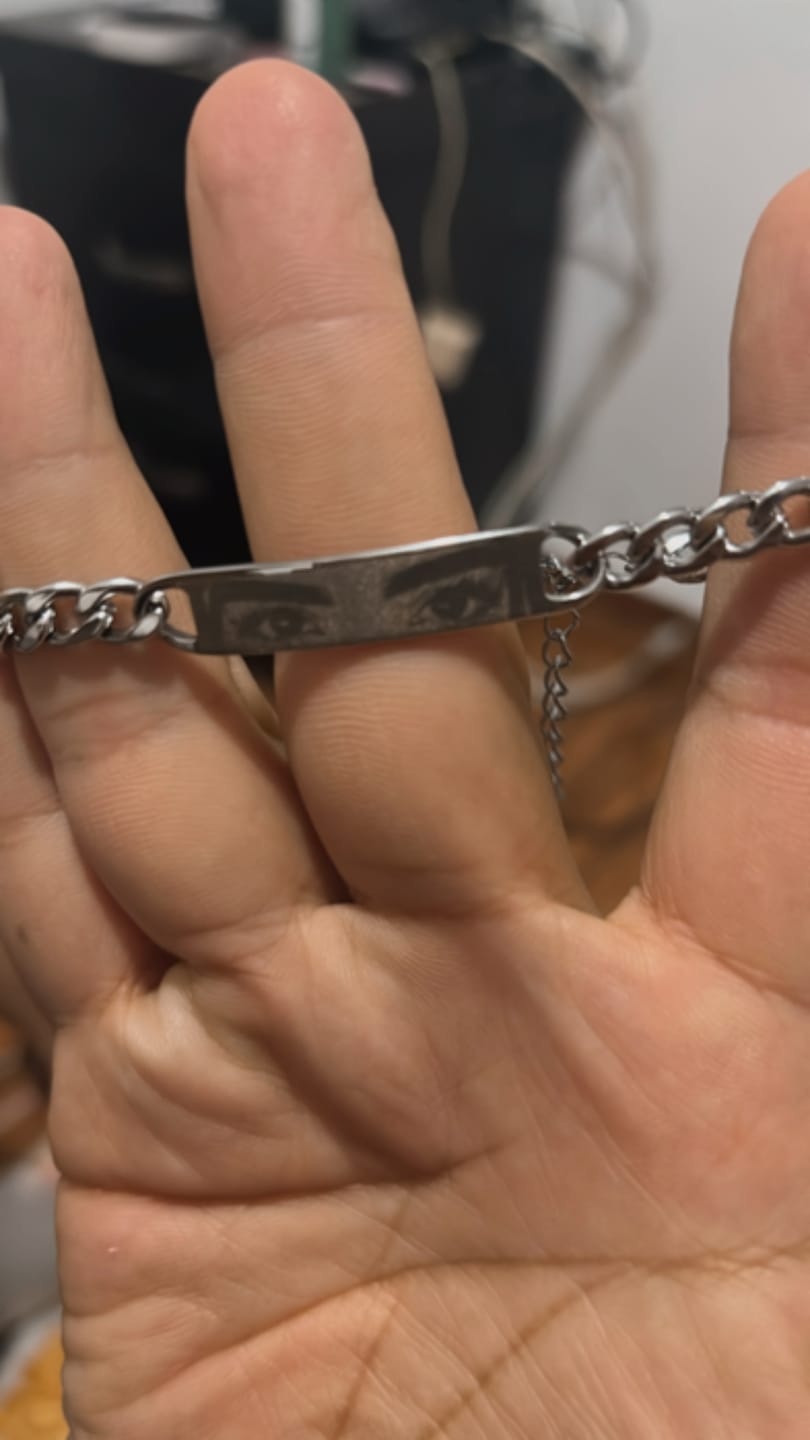 Customer photo review of Pulsera Eslabones Personalizada