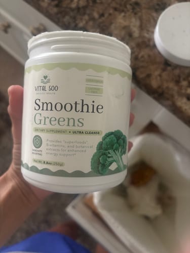 Customer photo review of Smoothie Greens Ultra Cleanse & Detox Support