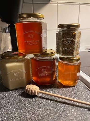 Customer photo review of Sommarens honungspaket – 5 burkar + honungspinne & fri frakt!