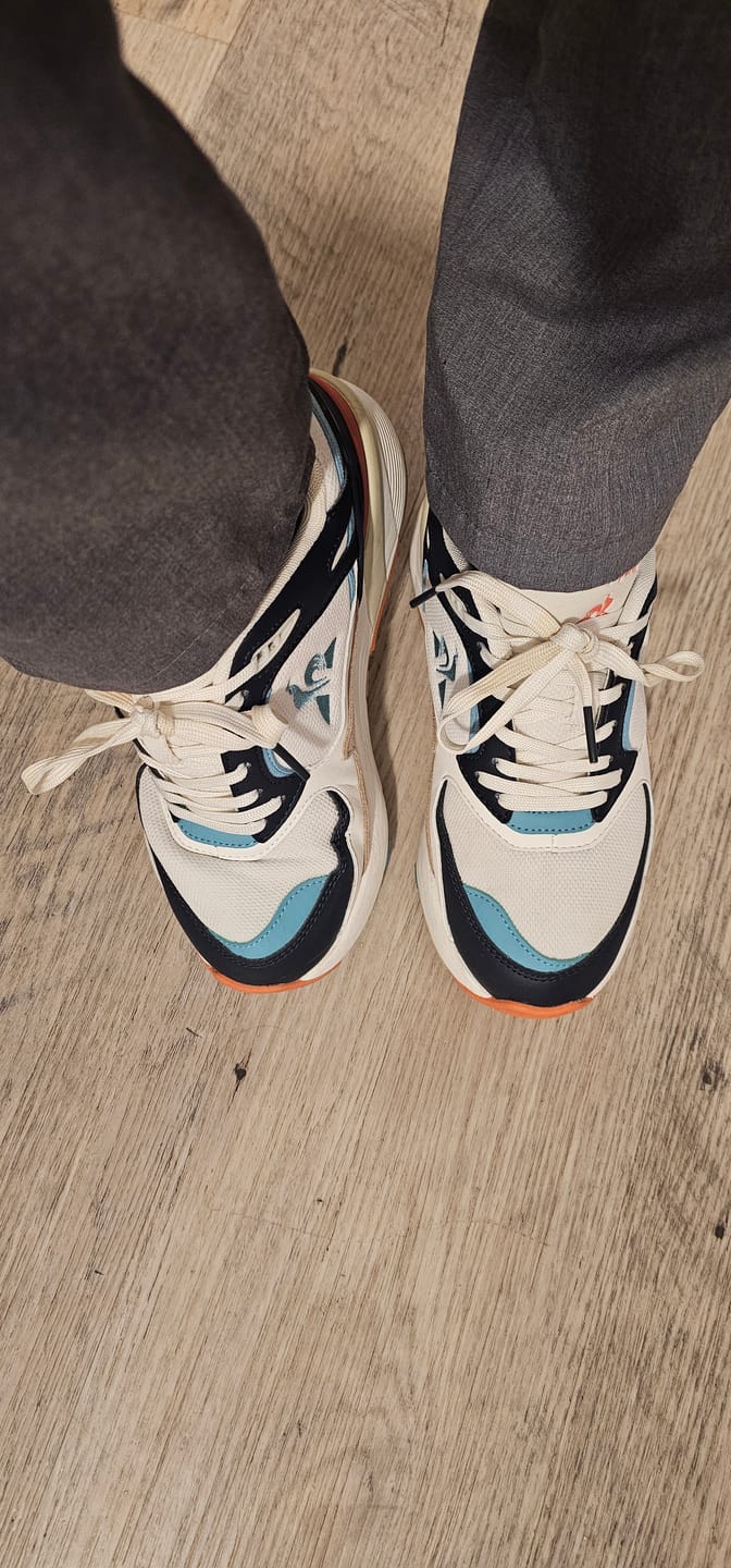 Customer photo review of Zapatillas Le Coq Sportif R1100 Pop Blanco Azul Celeste