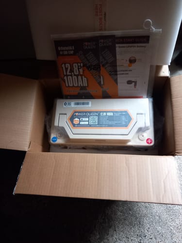 Customer photo review of Batterie LiFePO4 12V 100Ah H190 de Power Queen avec Bluetooth 5.0 Intelligent