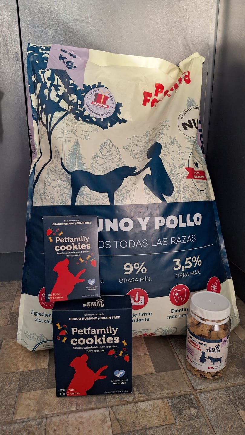Customer photo review of PetFamily Cookies