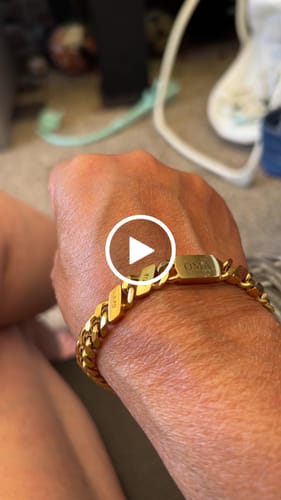 Customer video review of Familieschakel Armband Voor Oma
