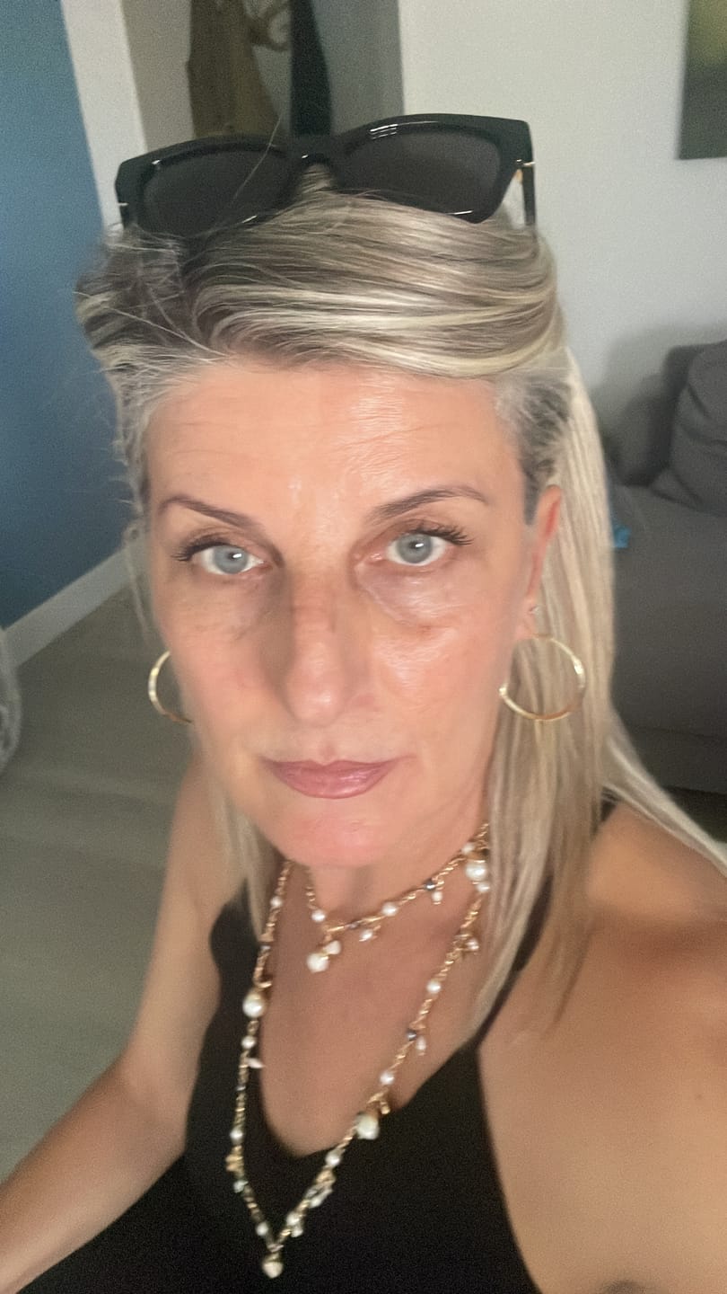 Customer photo review of N°103 - CONTORNO OCCHI