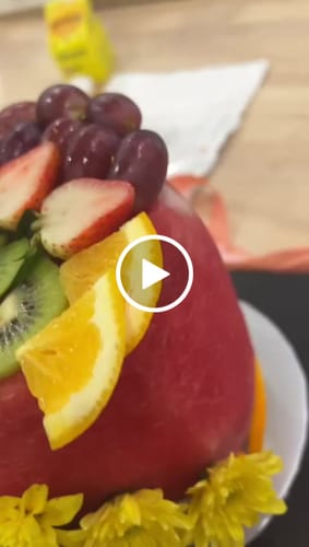 Customer video review of Watermelon Fruits Cake (Available in Klang Valley only)