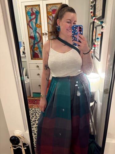 Customer photo review of FRIDA PANTS | AURA CHEX