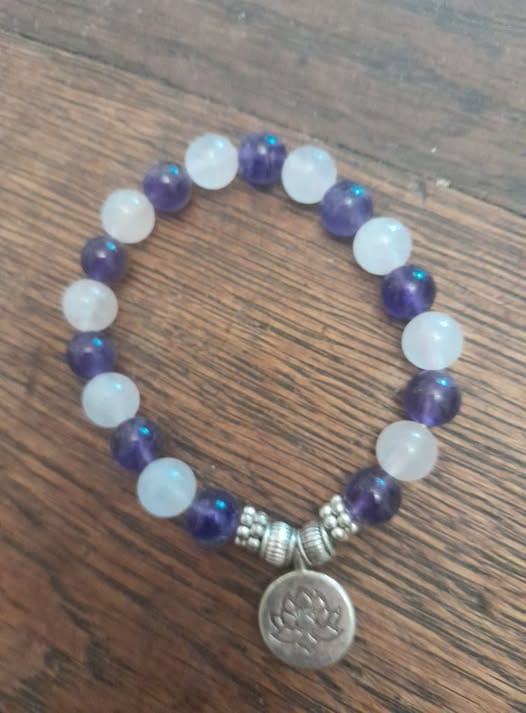 Customer photo review of Bracelet "Amour & Spiritualité" en Améthyste & Quartz Rose