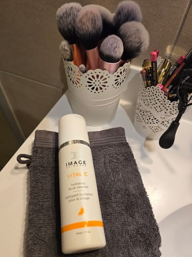 Customer photo review of Hydrating Facial Cleanser