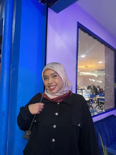 Customer photo review of Dahulu Square (Brown)