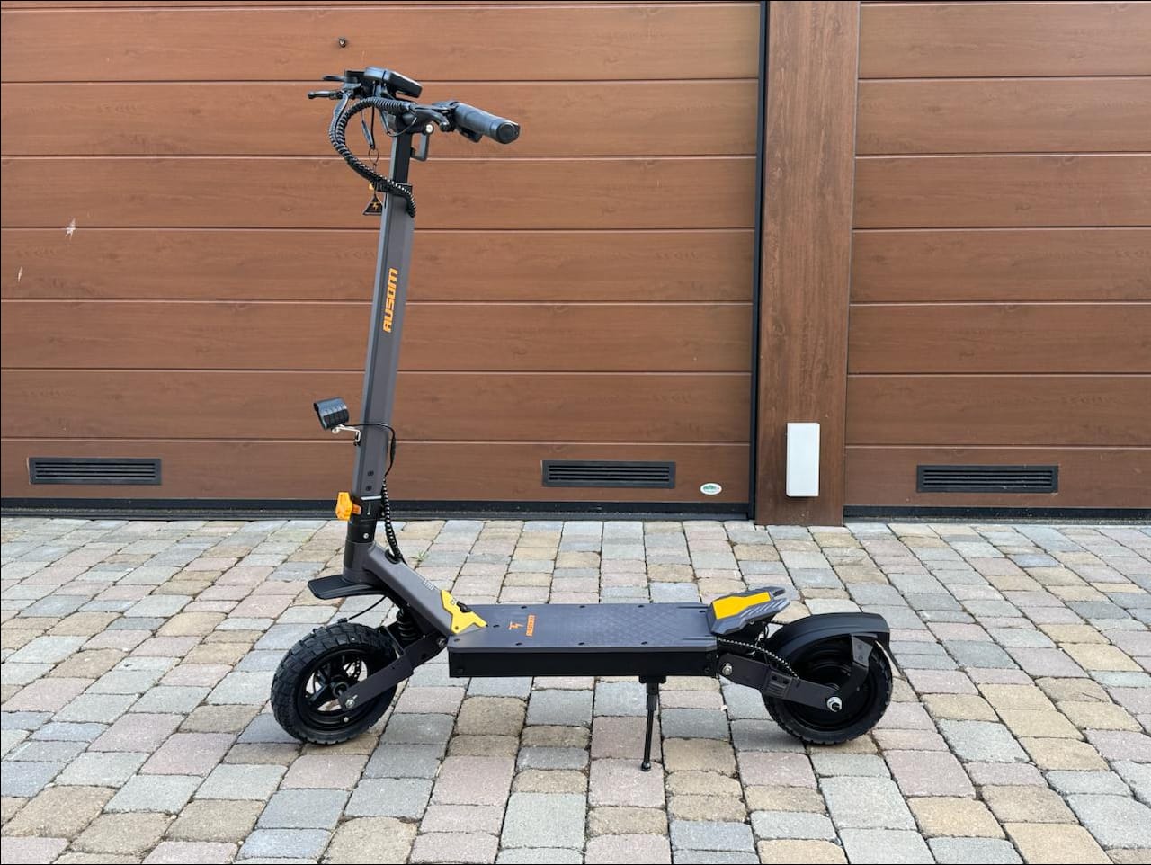 Customer photo review of Ausom L1 Electric Scooter