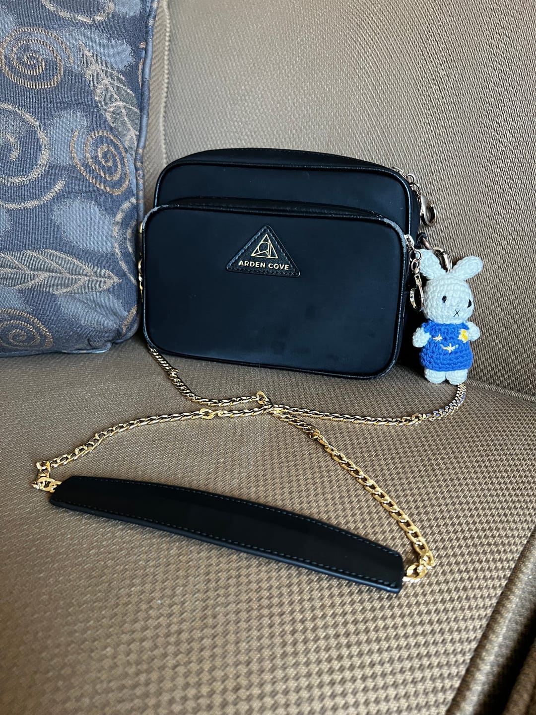 Customer photo review of Chain Strap with Shoulder Pad (42", 46", 52")