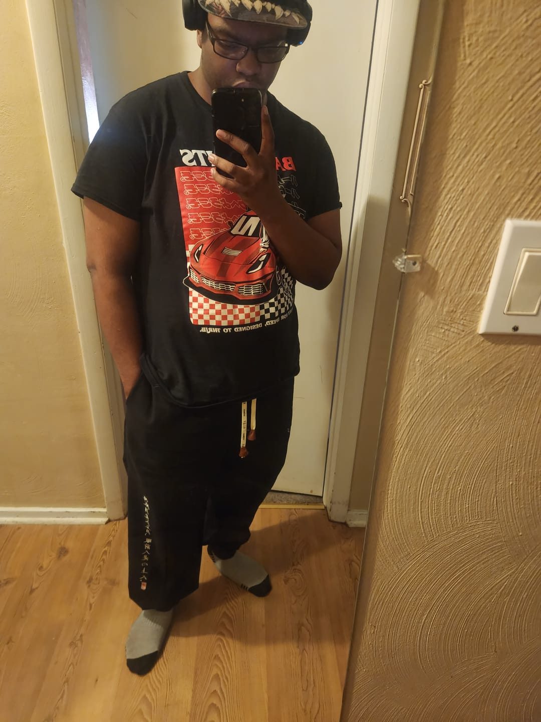 Customer photo review of Kurahan Pants