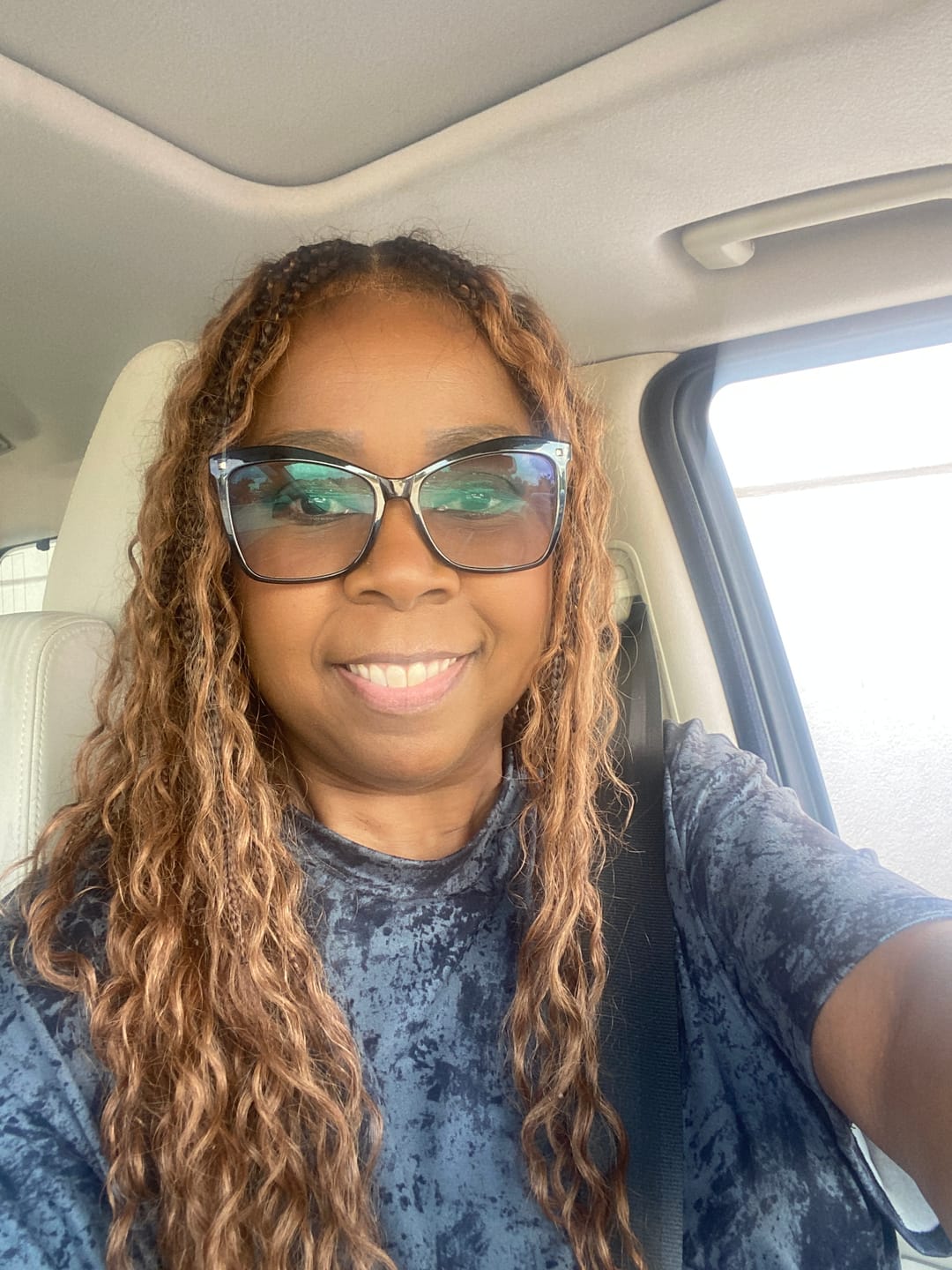 Customer photo review of 24" Swiss HD Full Lace Lightweight Human Hair Curls Boho Box Braided Wig