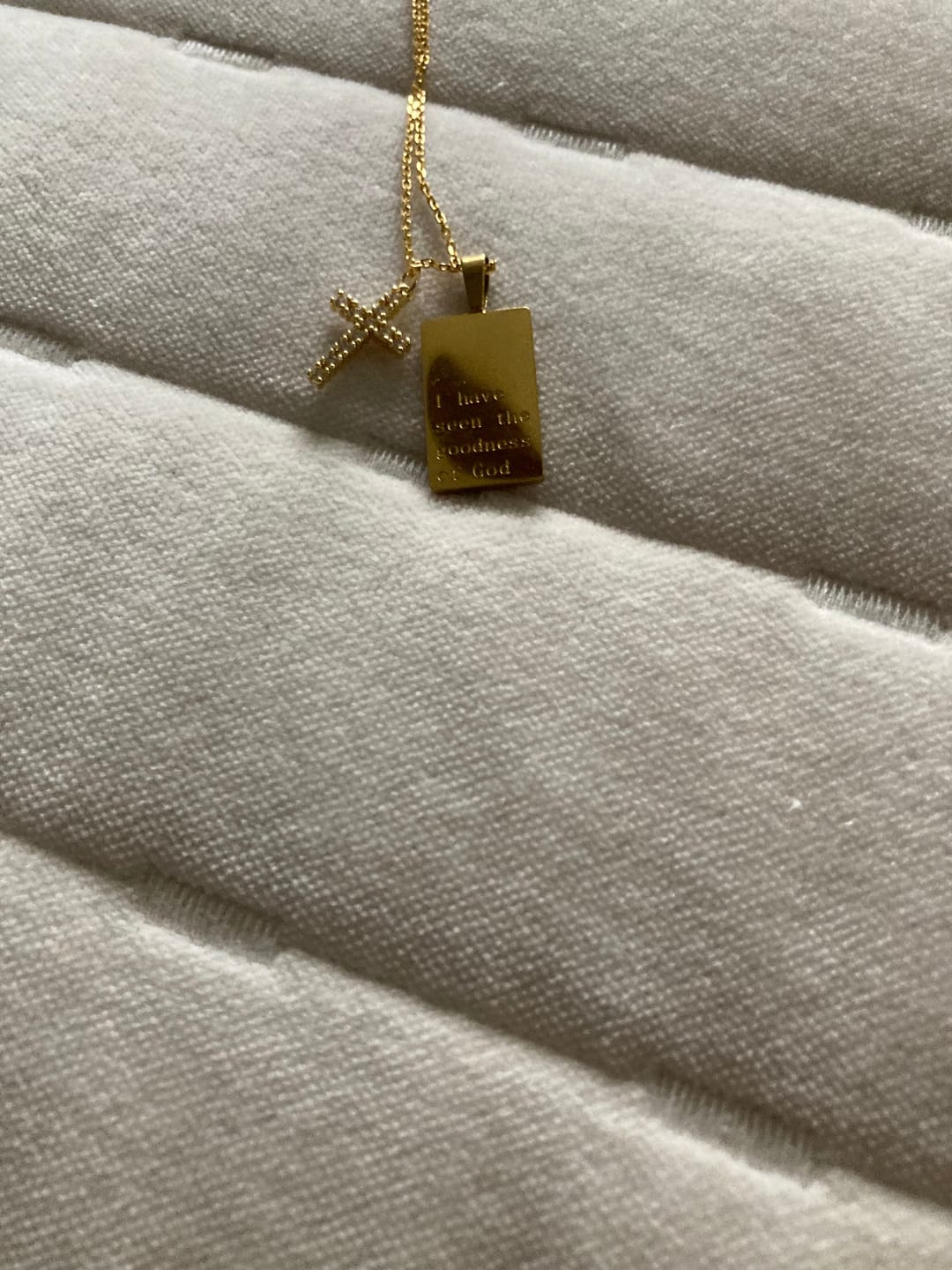 Customer photo review of Necklace: I have seen the goodness of God