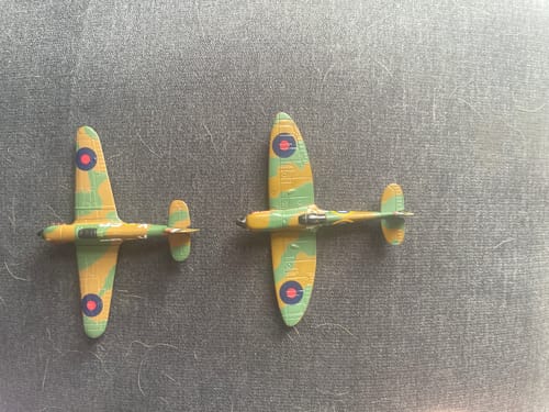 Marek review of Corgi Flying Aces Spitfire Die-cast Model image 1 out of 1