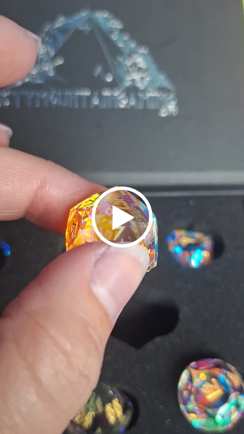 Customer video review of Diamond Prism Multifaceted Glass Dice Set