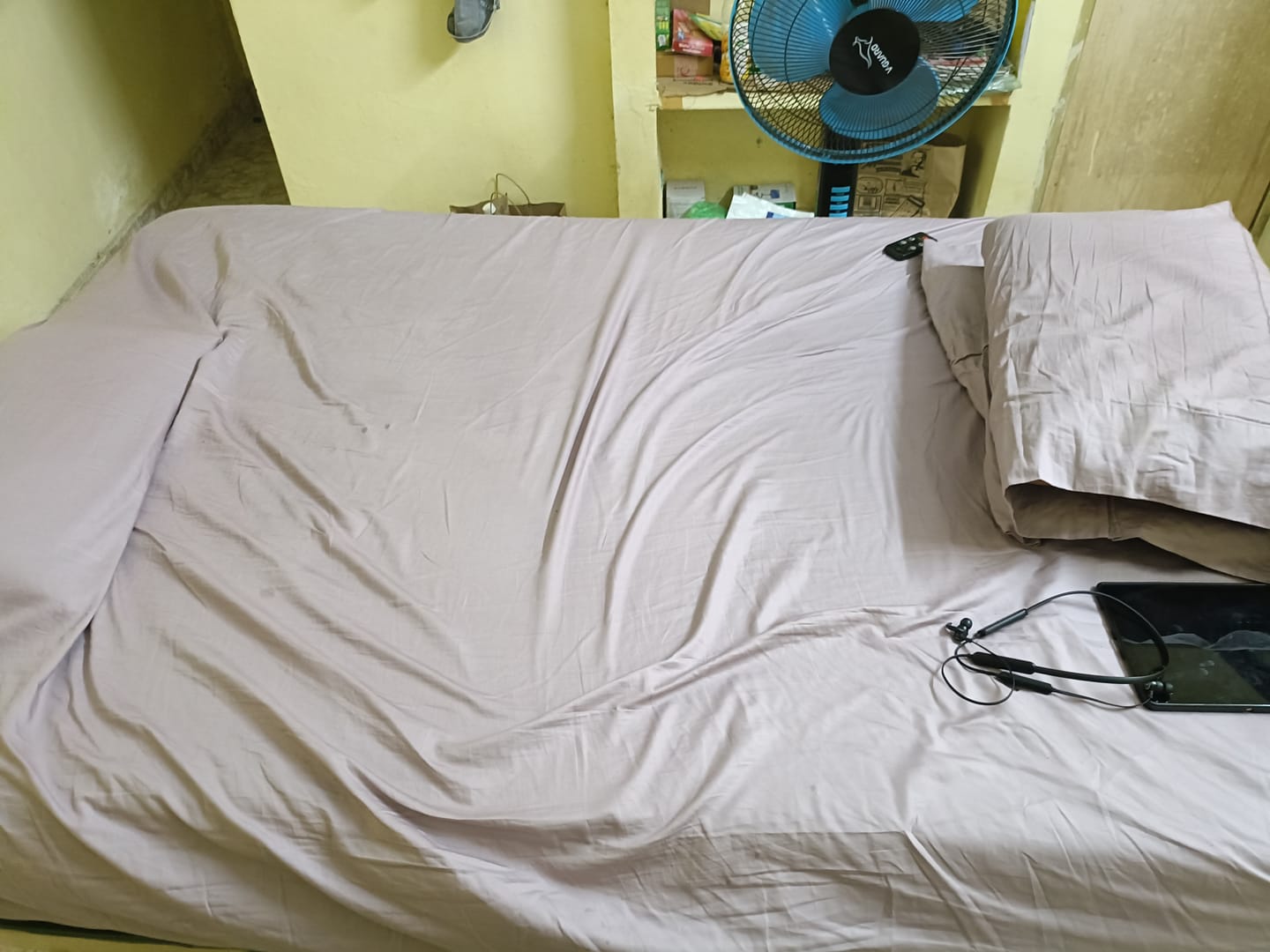 Customer photo review of Flo Super Soft Fitted Bedsheet