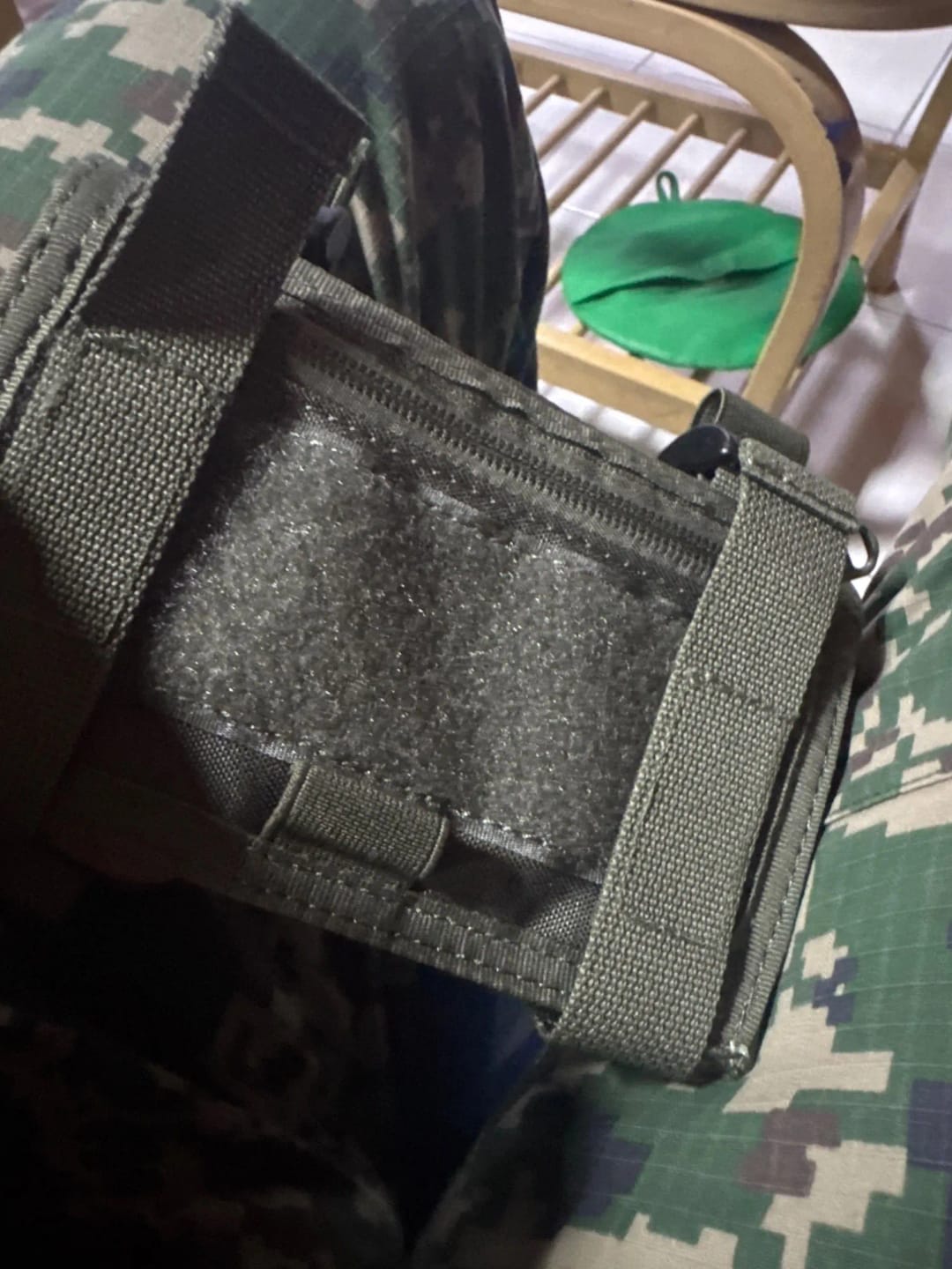 Customer photo review of Tactical Arm Sleeve Map Pouch Wrist Pocket Zipper Storage Bag Card Mobile Phone Storage Bag Camping Equipment Hunt Accessories