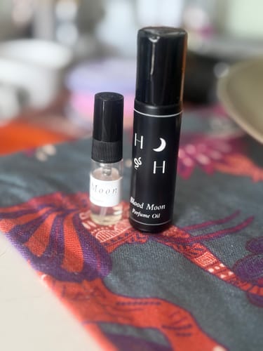 Customer photo review of Blood Moon | Roll on Perfume Oil 10ml