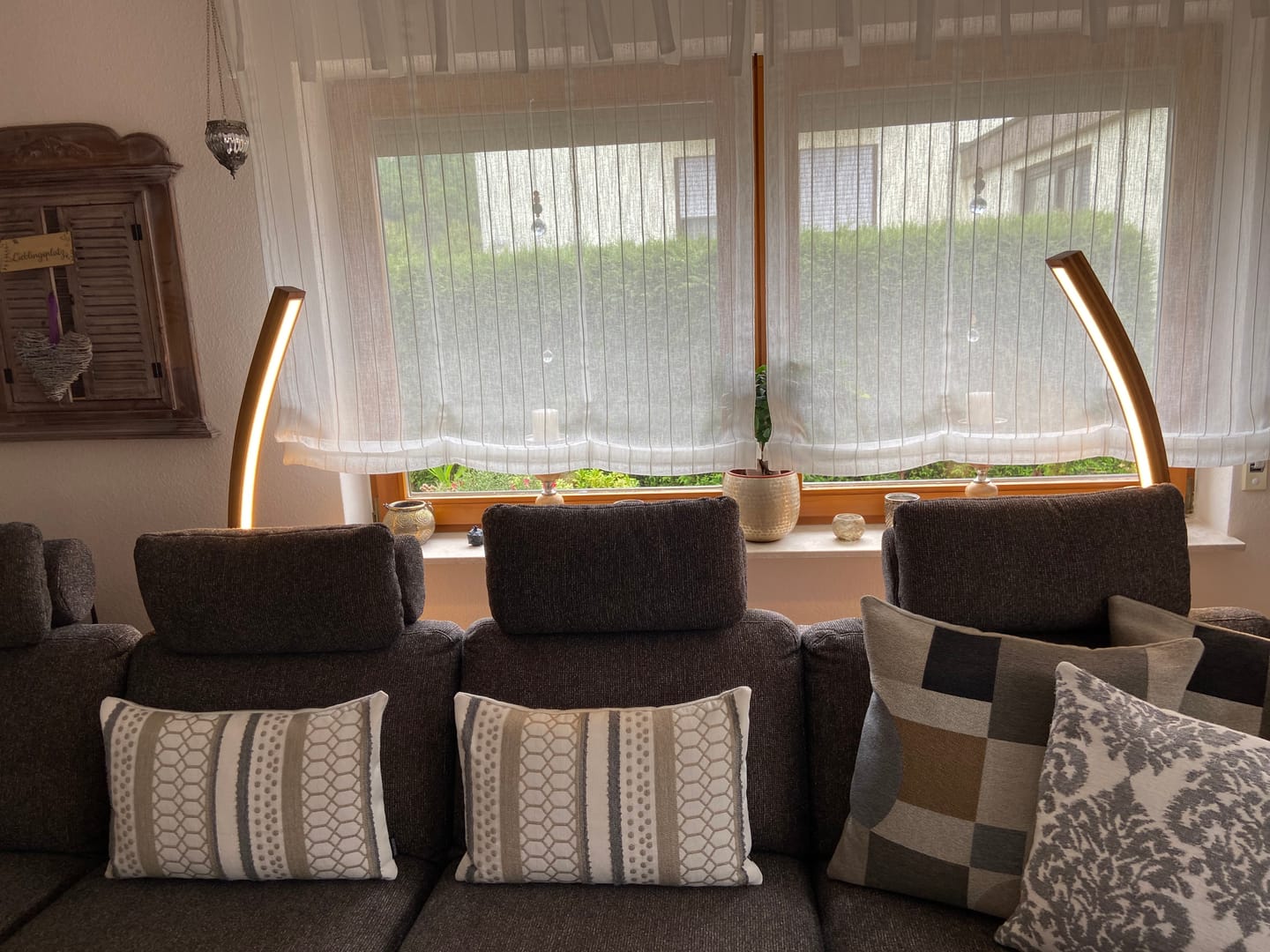 Customer photo review of Designer Stehlampe aus Eichenholz, LED-Leuchte geschwungen - Solara