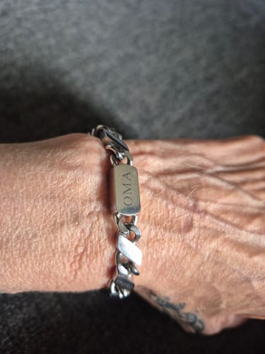 undefined review of Familieschakel Armband Voor Oma image 1 out of 1