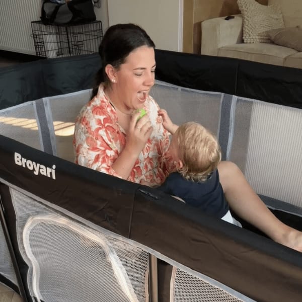 Customer photo review of Inklapbare Grondbox Baby Zwart 120x180 cm – Broyari Playpen