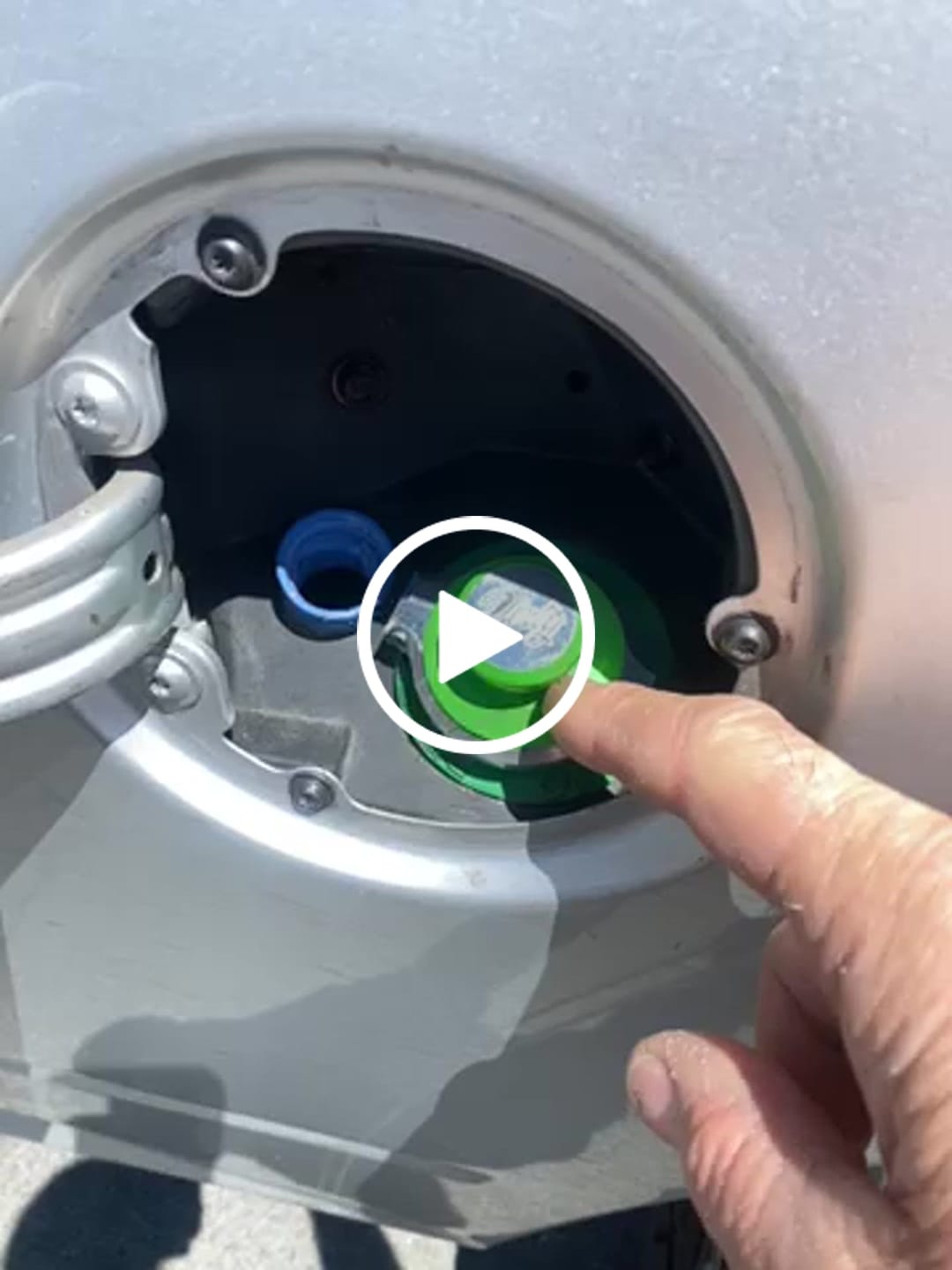 Customer video review of 2013-2018 RAM Billet Fuel Filler Cap Fix Kit (A036/A049)