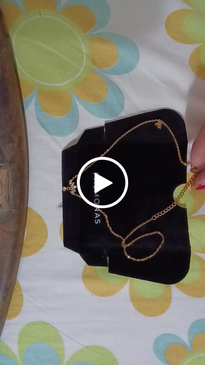 Customer video review of Floral Fantasy Gold Necklace