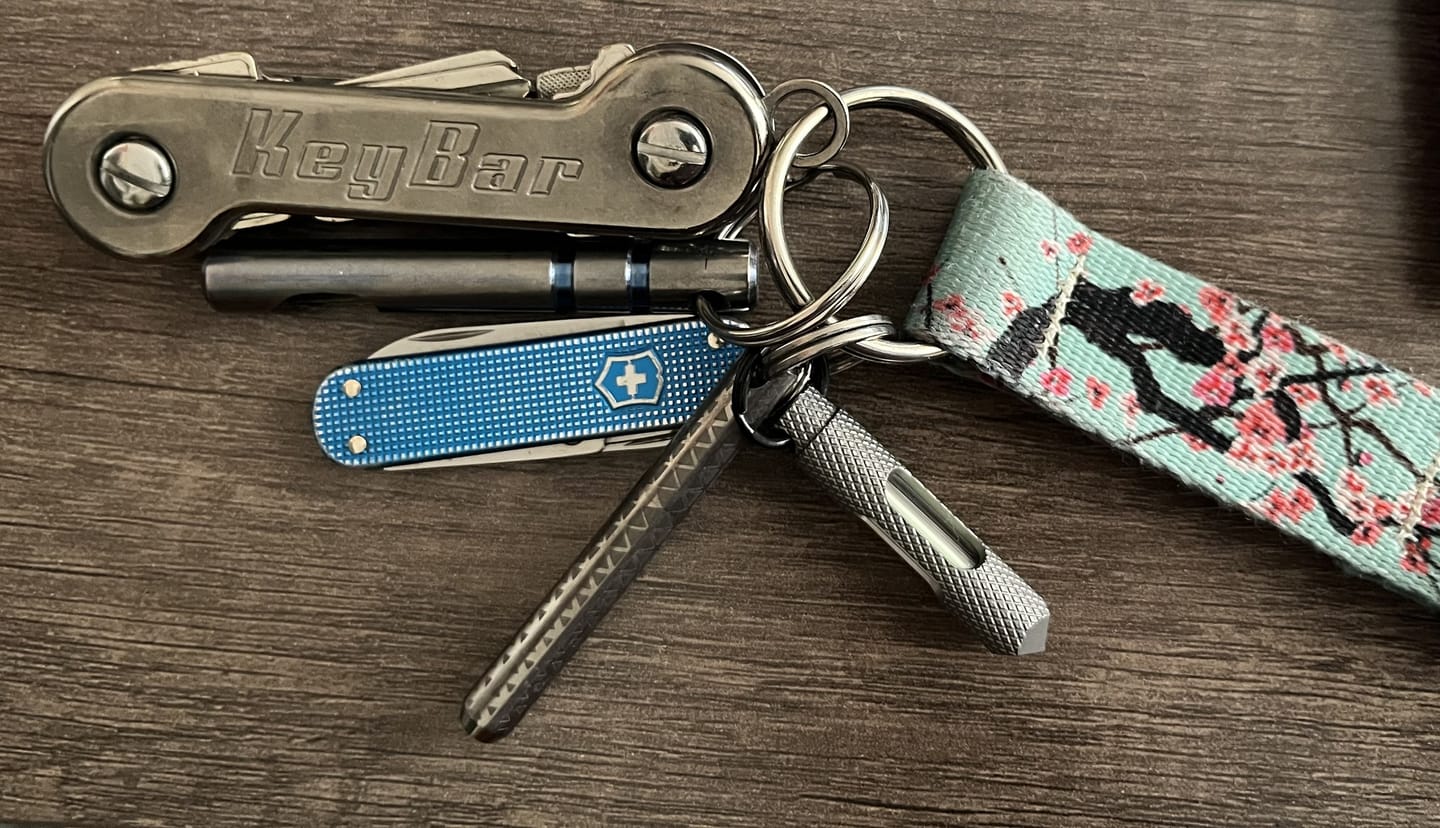 Customer photo review of The Knurled Edition Glow Fob