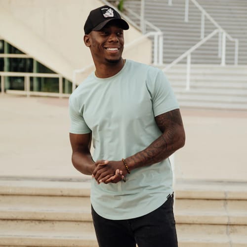 Customer photo review of 021 ESSENTIAL DROP-CUT T-SHIRT - SEA FOAM
