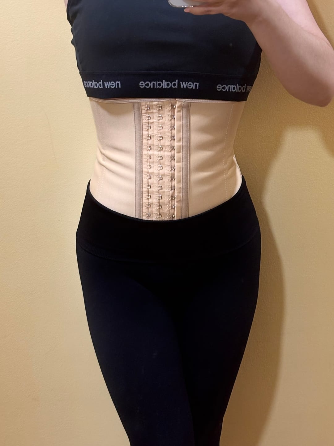 Customer photo review of Faja Moldeadora de Cintura Beige