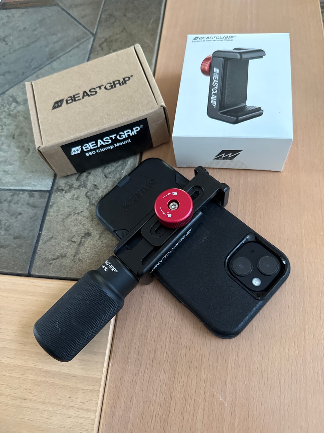 Customer photo review of Beastclamp - Universal Smartphone Clamp