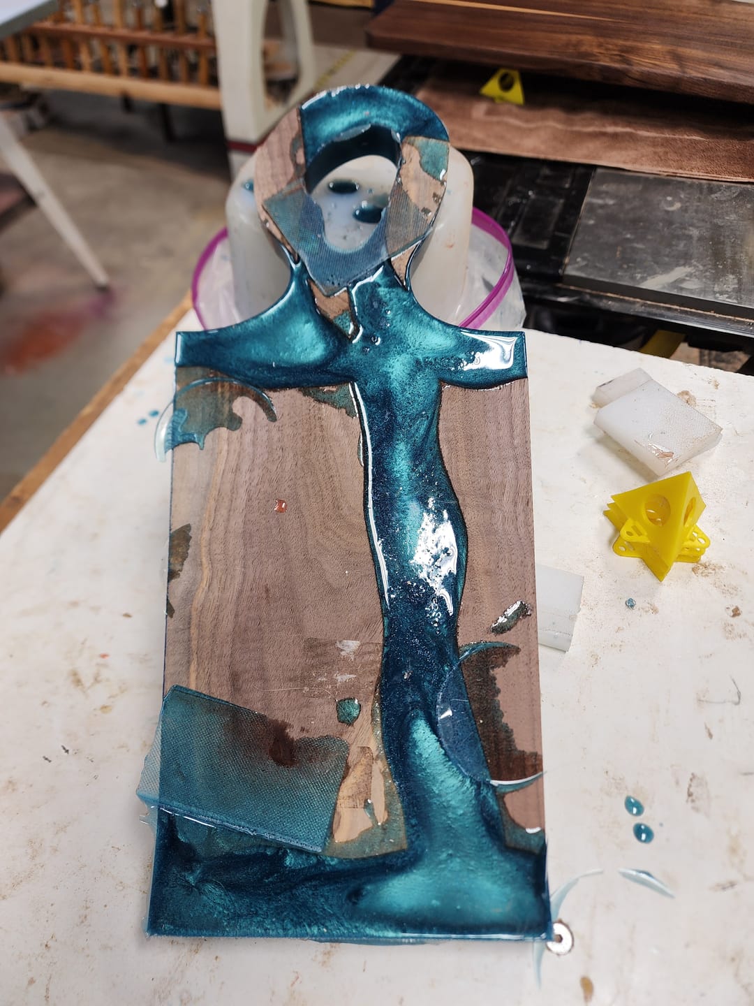 Customer photo review of 18x6.5x1" Small Organic Handle Charcuterie Board Silicone Mold