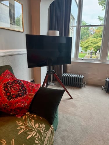 Customer photo review of Picasso FT65 TV Stand