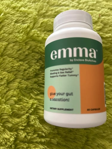 Customer photo review of Emma