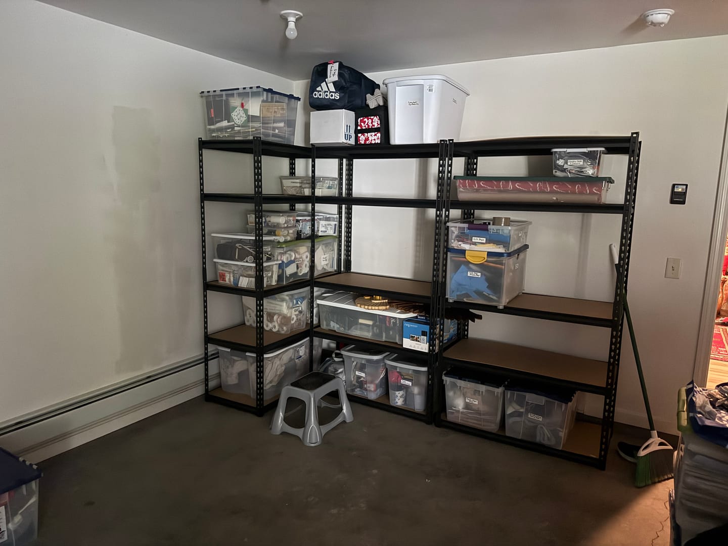 Customer photo review of Reibii 5-Tier 40" W Metal Shelving for Garage, 2500lbs Heavy Duty Storage Shelves, Adjustable Shelf for Closet, Warehouse, Commercial