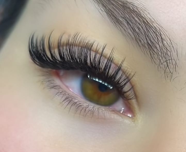 Customer photo review of Super Bonder for Eyelash Extension