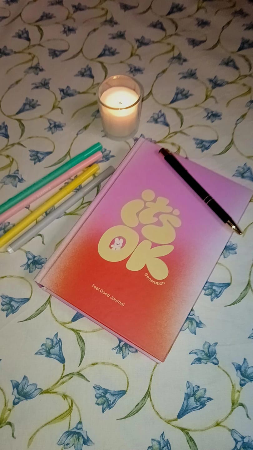 Customer photo review of Feel Good Journal | Portada Mandarina