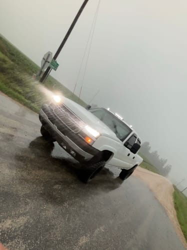 Customer photo review of Chevrolet Summit White WA8624 / 50-8624 | OEMatch Spray Can