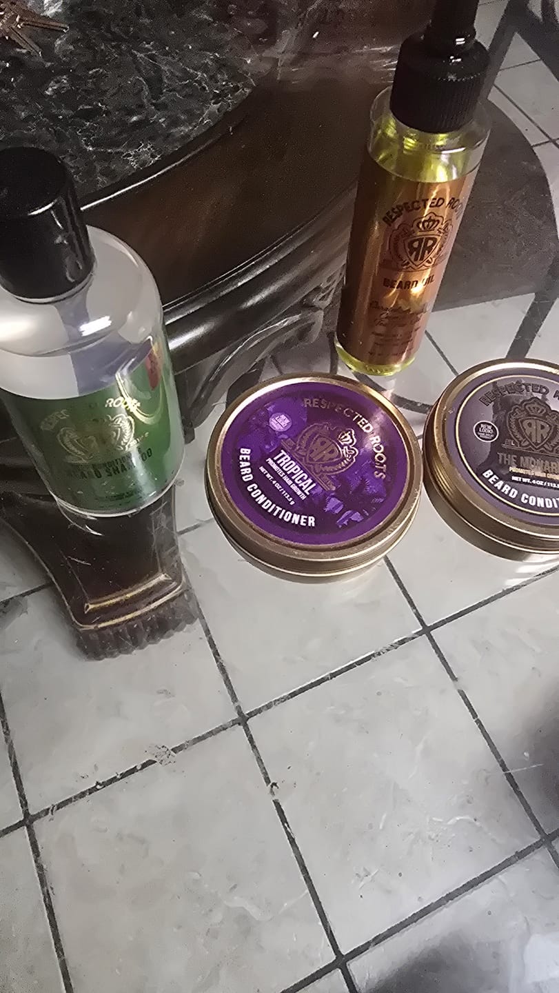 Customer photo review of Beard Shampoo + The Monarchy Beard Conditioner Combo
