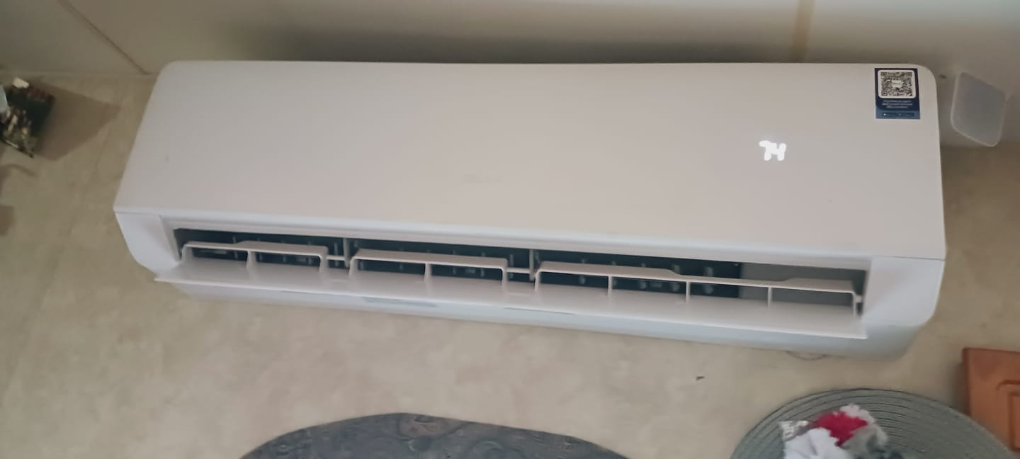 Customer photo review of DELLA Serena Series 18000 BTU 22 SEER2 Mini-Split Heat Pump AC - Up to 1000 Sq.Ft.