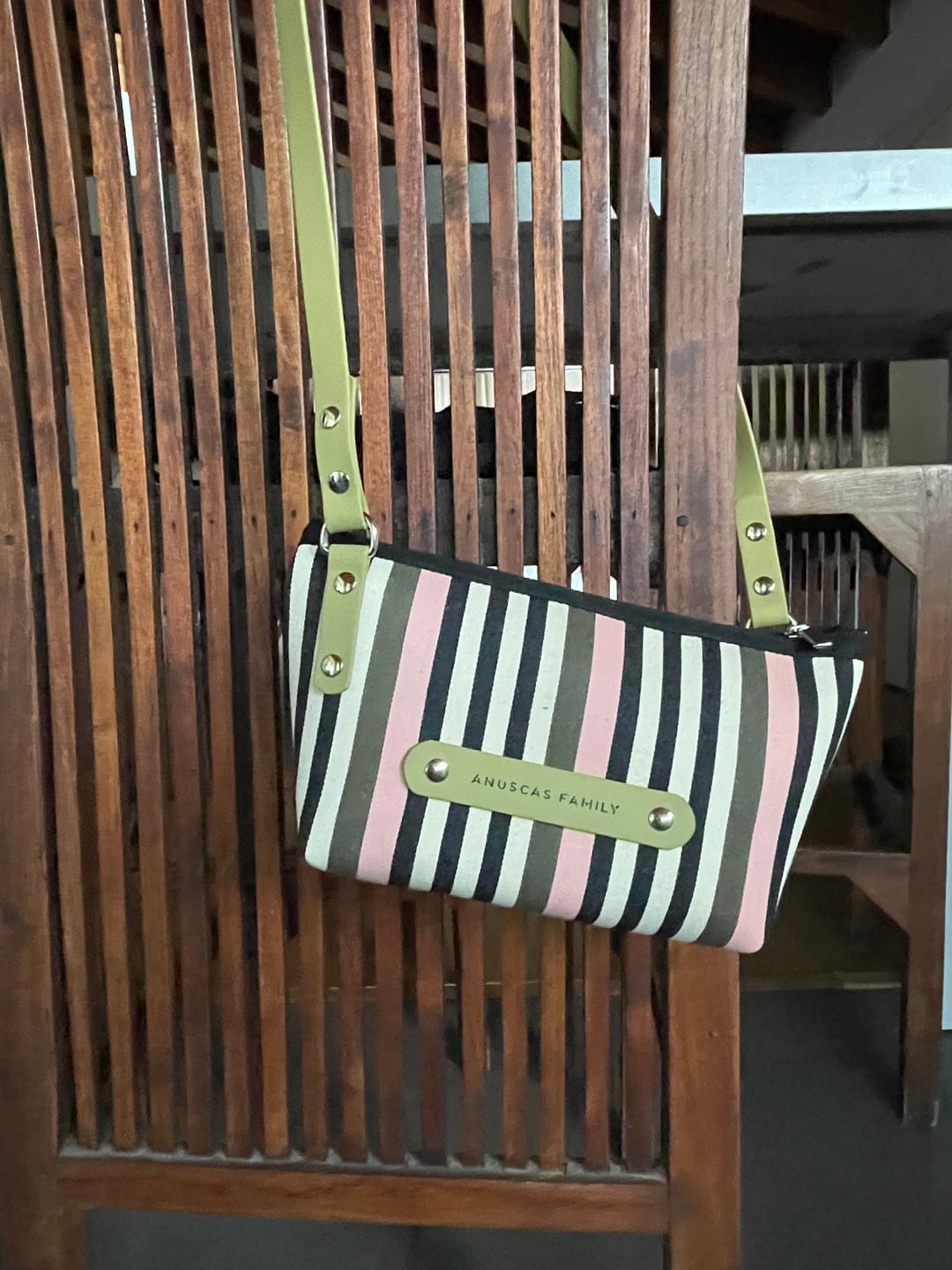Customer photo review of Bolso Little New