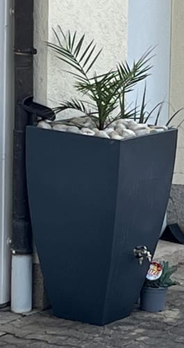 Customer photo review of YourCasa Regentonne 100-200 Liter [PureFlow] - Frostsicher & UV-beständig