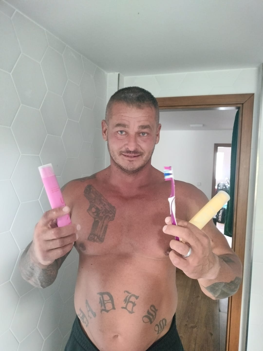 Customer photo review of Melounová bělící zubní pasta bez fluoridu LYSS